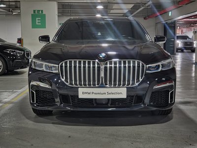 BMW 7 SERIES - 1