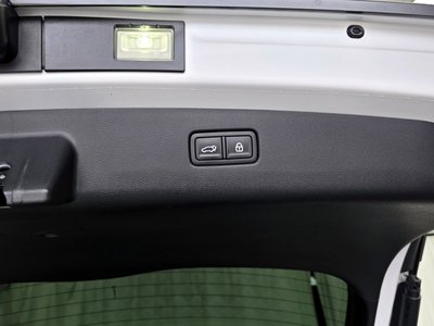 2021 Genesis GV70 — миниатюра 31