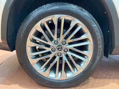 صورة مصغرة 24 لـ 2019 Lexus RX