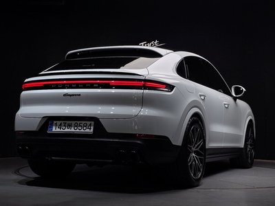 PORSCHE CAYENNE - 3