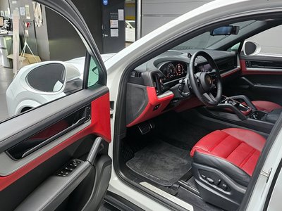 PORSCHE CAYENNE - 10