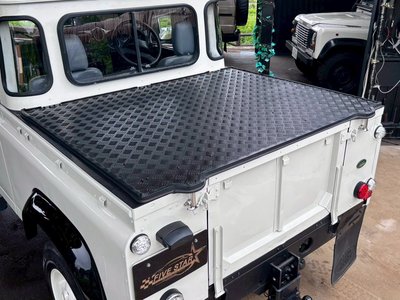 2007 LAND Rover DEFENDER thumbnail 15
