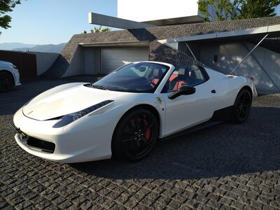 FERRARI 458 SPIDER