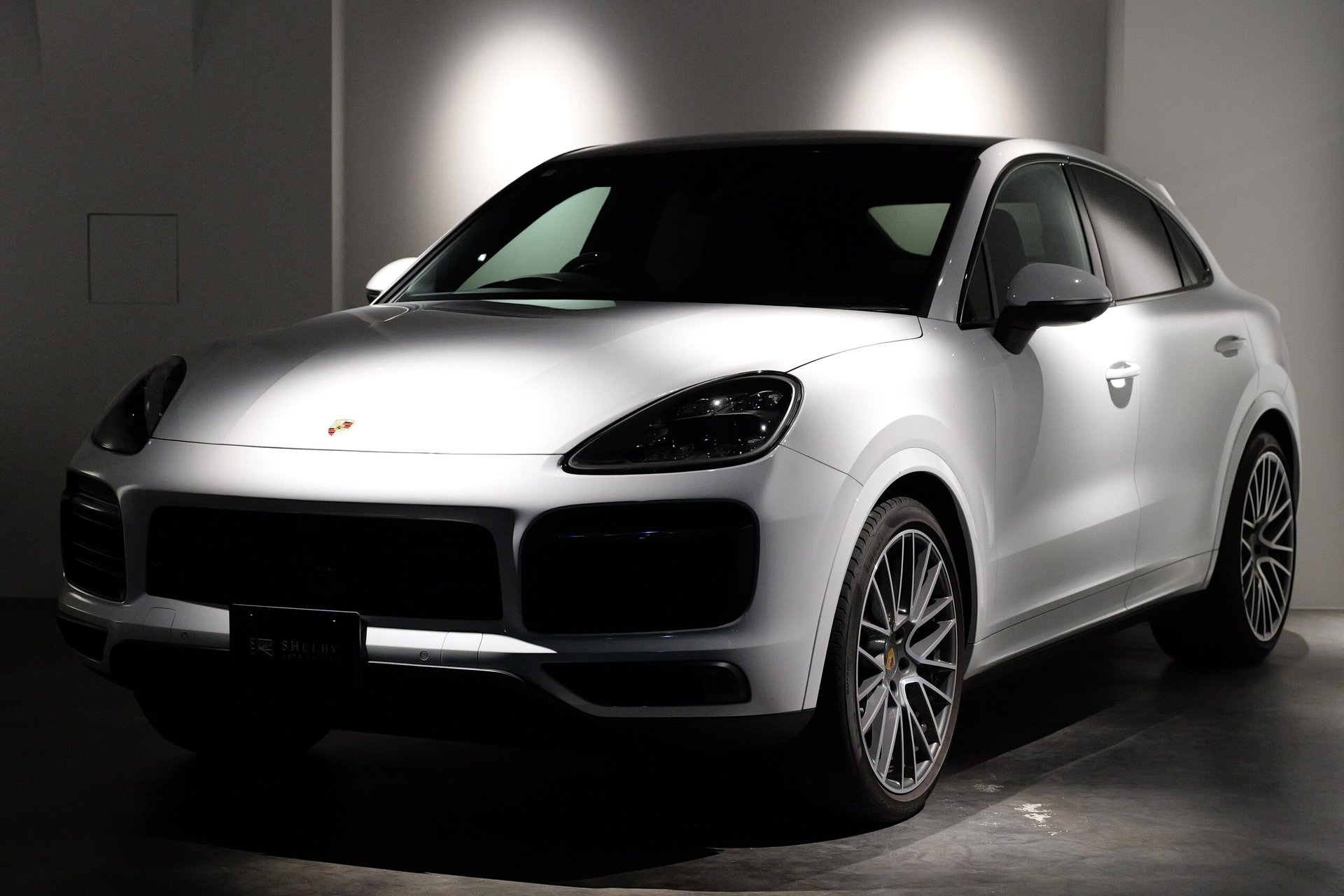 PORSCHE CAYENNE - View 1