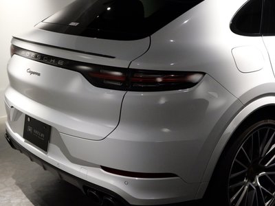 PORSCHE CAYENNE - 4