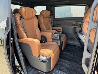 صورة مصغرة 29 لـ 2023 Toyota VELLFIRE