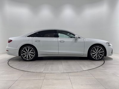 AUDI A8 - 4