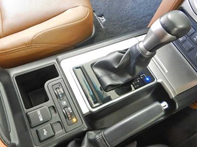 TOYOTA LAND CRUISER PRADO - 9