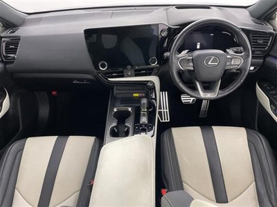 صورة 2 لـ 2021 Lexus NX