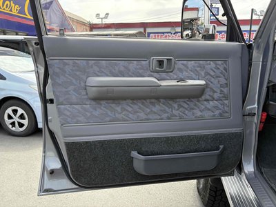 صورة مصغرة 65 لـ 1998 Toyota LAND CRUISER 70