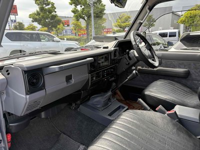 صورة مصغرة 32 لـ 1998 Toyota LAND CRUISER 70
