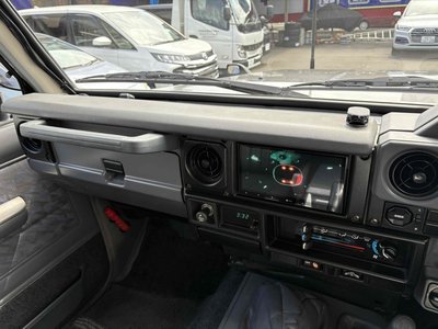 صورة مصغرة 27 لـ 1998 Toyota LAND CRUISER 70