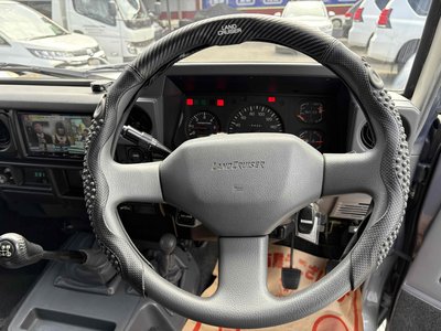 صورة مصغرة 42 لـ 1998 Toyota LAND CRUISER 70
