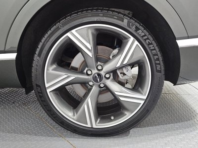 صورة 8 لـ 2023 Genesis GV80
