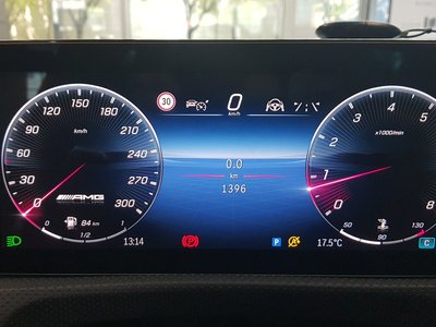 MERCEDES-BENZ CLA - 8