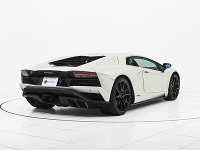 LAMBORGHINI AVENTADOR - 9