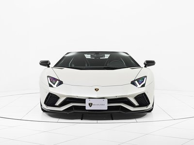 LAMBORGHINI AVENTADOR - 3