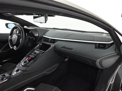 2018 Lamborghini AVENTADOR — миниатюра 19