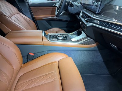 BMW X7 - 7