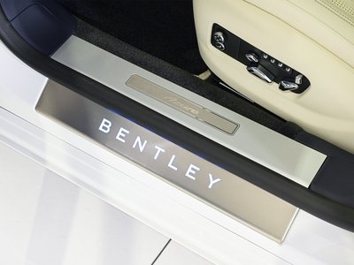 2023 Bentley FLYING SPUR — миниатюра 12