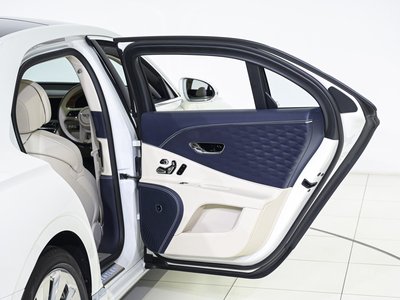 2023 Bentley FLYING SPUR — миниатюра 33