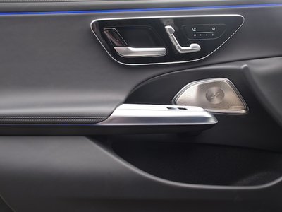 MERCEDES-BENZ E-CLASS - 7