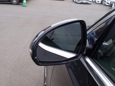 MERCEDES-BENZ E-CLASS - 6