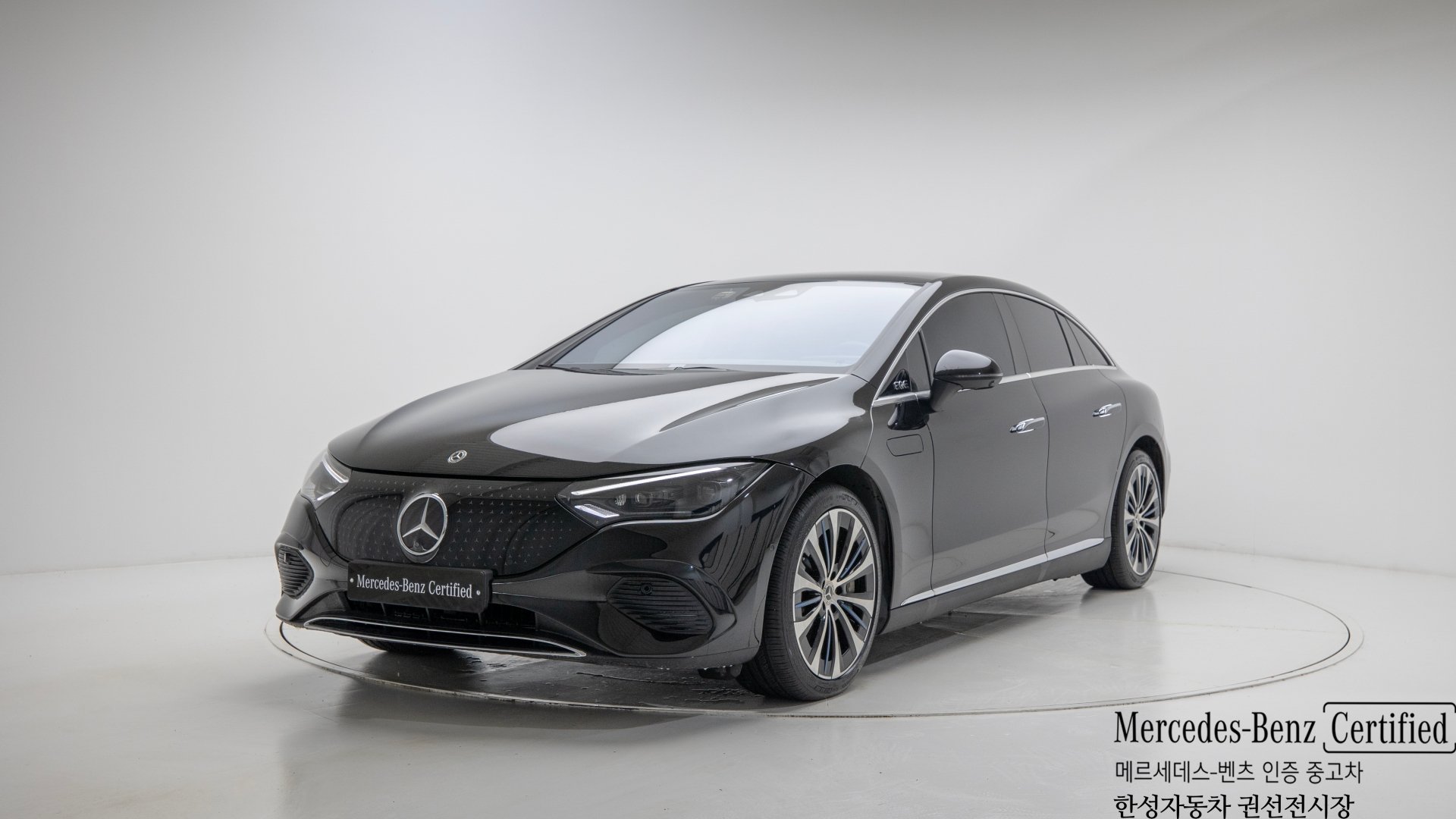 MERCEDES-BENZ EQE - View 1