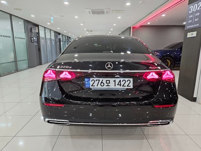 MERCEDES-BENZ E-CLASS - 3