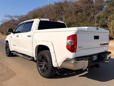 TOYOTA TUNDRA - 7