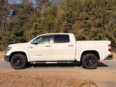 TOYOTA TUNDRA - 5