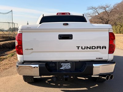 TOYOTA TUNDRA - 3