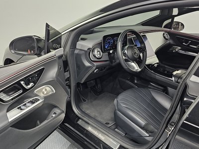 MERCEDES-BENZ EQE - 10