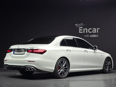 MERCEDES-BENZ E-CLASS - 4
