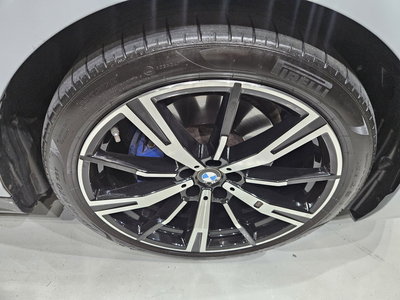 صورة 6 لـ 2025 BMW 5 SERIES
