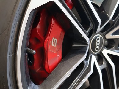 2024 AUDI S8 — миниатюра 12