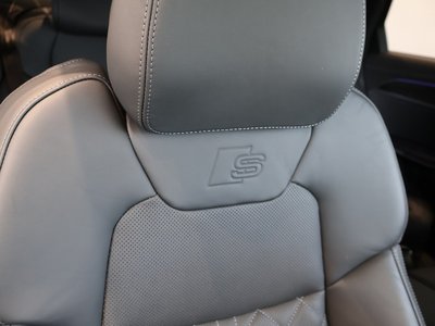 2024 AUDI S8 — миниатюра 16