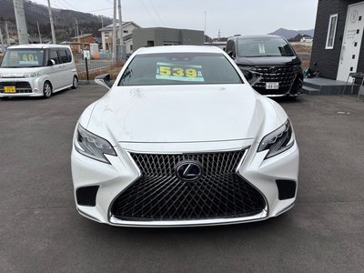 LEXUS LS - 6