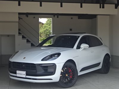 PORSCHE MACAN - 6