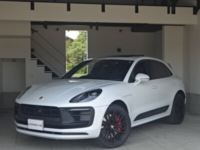 PORSCHE MACAN - 7