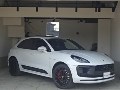 PORSCHE MACAN - 5