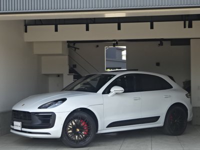 PORSCHE MACAN - 8