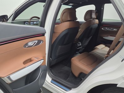 2024 Genesis GV70 — миниатюра 18