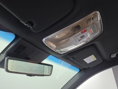 2024 Genesis GV70 — миниатюра 25