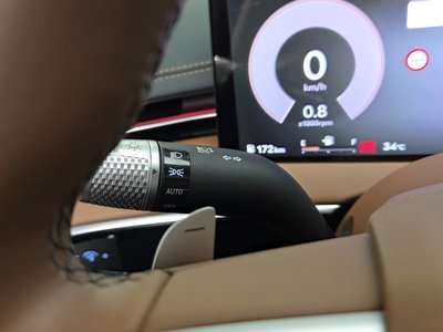 2024 Genesis GV70 — миниатюра 30