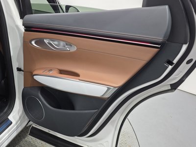 2024 Genesis GV70 — миниатюра 15