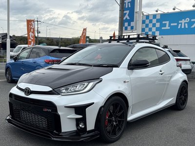 TOYOTA GR YARIS - 10