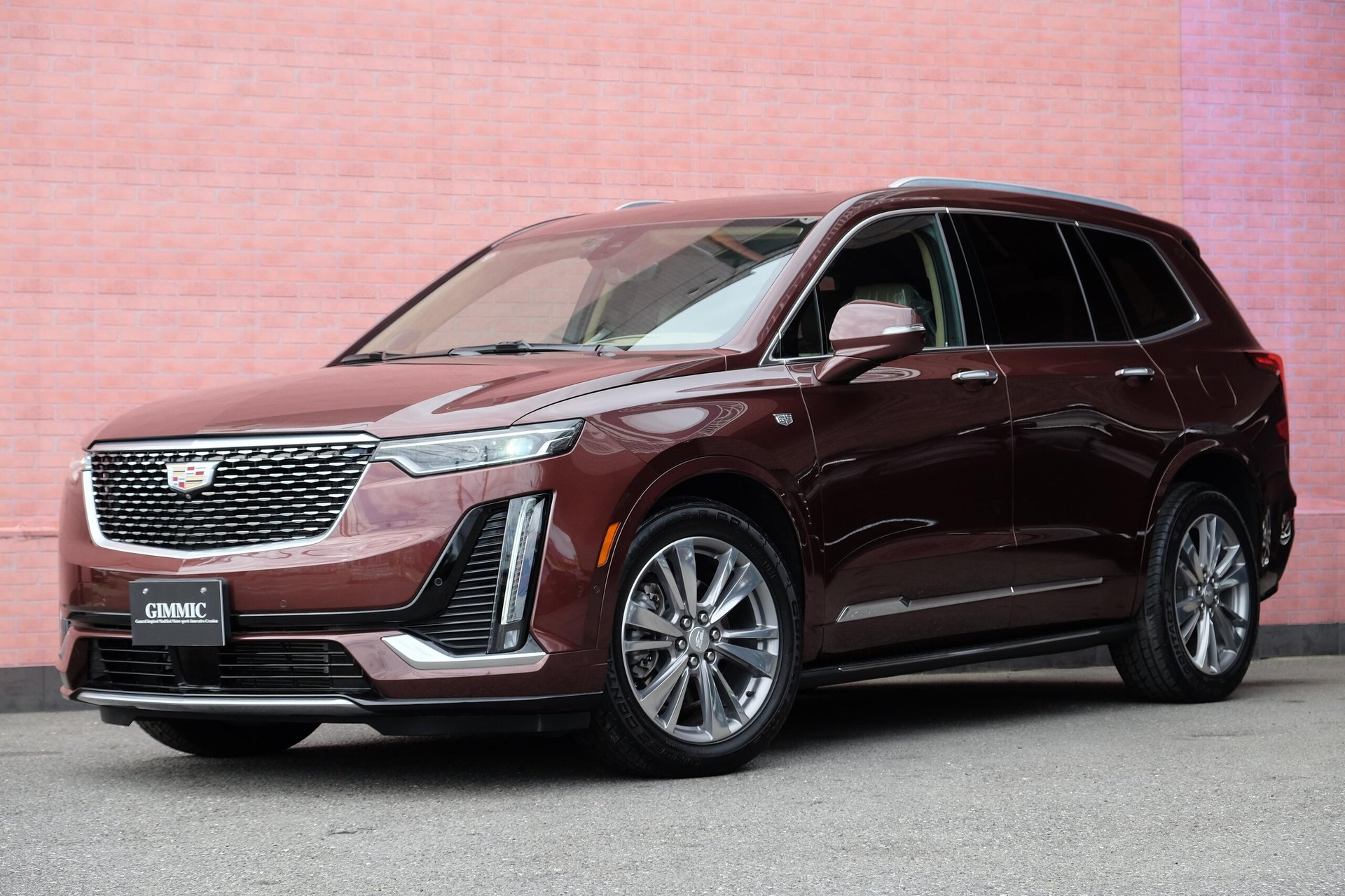 CADILLAC XT6 - View 1
