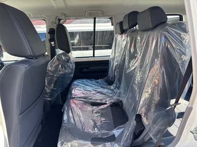 2025 Toyota LAND CRUISER 70 缩略图 28