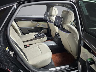 2022 AUDI A8 缩略图 12